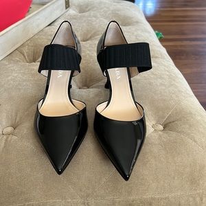 Prada new Prada pumps 2.5 inch heels 👠